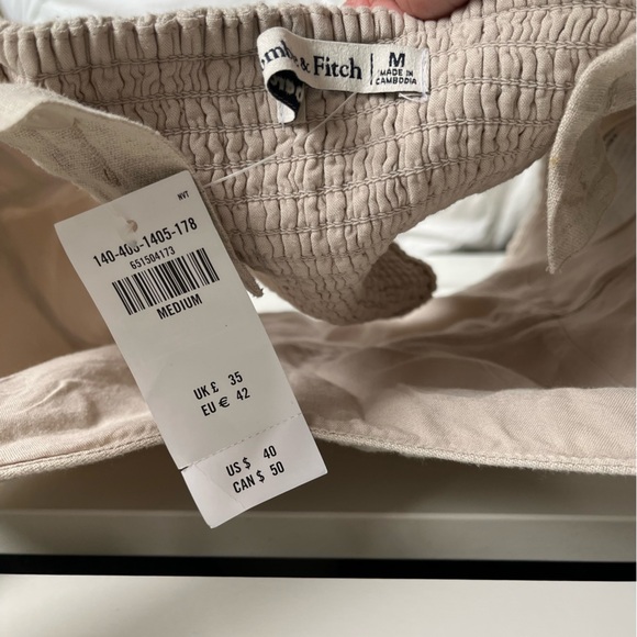 Abercrombie & Fitch Tan Beige Linen Blend Smocked Back Crop Tank Top - Picture 2 of 6